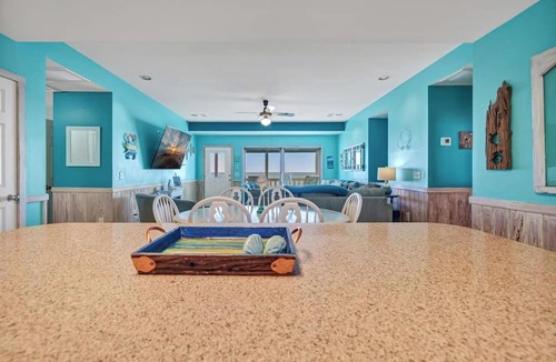 Edisto Island House | 4BR/4Bth Direct Oceanfront,House,Covered Porch and fireplace!