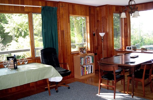 Intervale House | Perfect Location with Jacuzzi! 10 min. to Storyland, 15 min. to Outlet shopping.