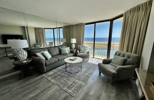 Briarcliffe Acres Condo | 3BR/2BA South Tower 6th Floor-Oceanfront-Gorgeous View! Beach Locker!