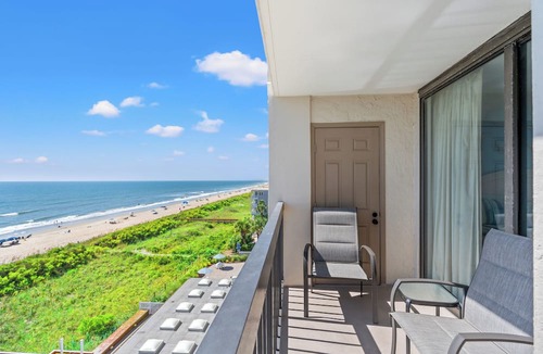 Windy Hill Condo | Beautifully decorated oceanfront condo + Free Attraction Tickets!