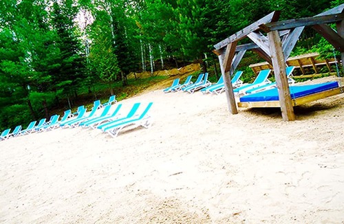 Hastings Highlands Villa | Romantic Lakeside Getaway with Jetted Tub for two at Adults Only Resort Near Algonquin Park in Beautiful, Ontario, Canada