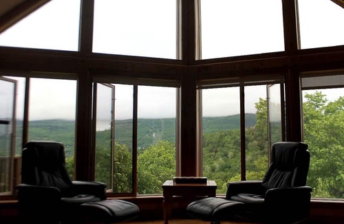 Petite-Riviere-de-l'Ile Cabin | Luxurious 15-Person Chalet Rental near Mont-Tremblant Ski Resort, Quebec