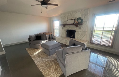 Coffeyville House | Peaceful Views and Quiet Location