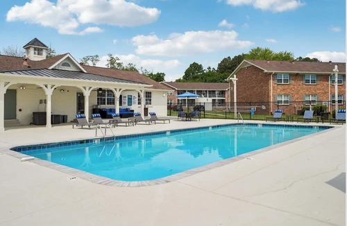 Hendersonville Apartment | Landing | Chic 1BD, Gym, Pool