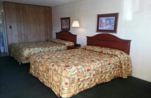 Natural Bridge Apartment | Deluxe 2 Full Beds Smoking