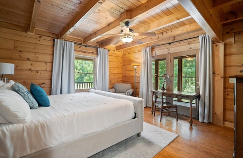 Smithville Cabin | The Porch Lodge at Center Hill Lake