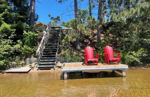 Madawaska Valley Cottage | Lake house in Barry’s bay