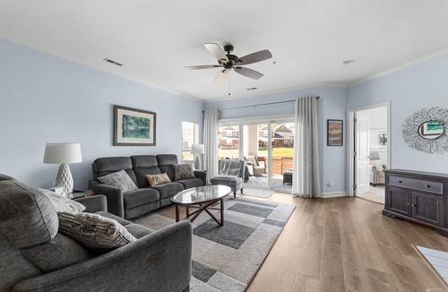 Cornelius Condo | Harbor View - Lake Norman Vacation Condo Rental - Dog Friendly!
