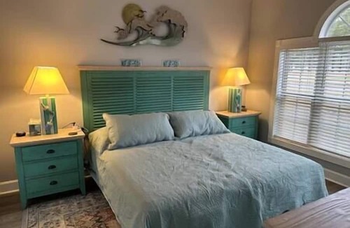 Central Myrtle Beach Apartment | Beautiful Condo on Golf Course
