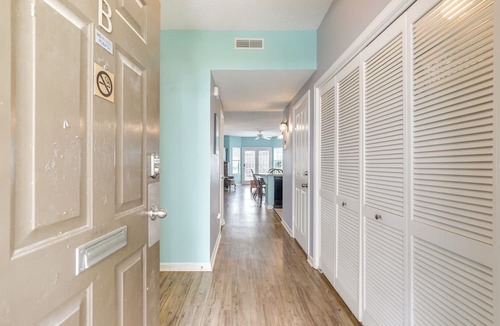Red Hill Condo | Community Pool & Tennis Court: Myrtle Beach Condo