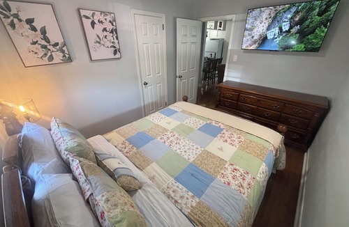Lincolnton House | Cow Patch - Country Styling with Large Parking located in Town, EV Ready