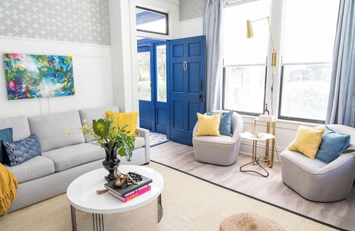 Olde Town Augusta Apartment | Amazing HGTV Designer King bedrm unit with zero gravity bed and king sofa bed