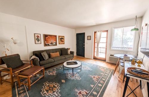 Columbia Apartment | The Botanical Suite