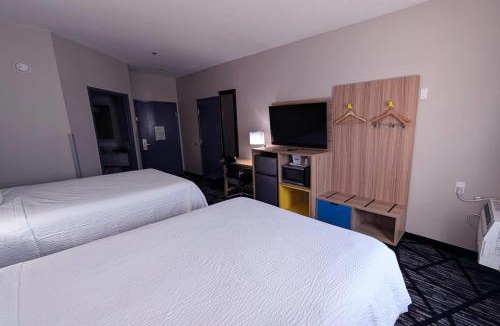 Grovetown Hotel | Days Inn & Suites by Wyndham Augusta Near Fort Eisenhower