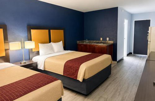 Franklin Hotel | Country Host Inn