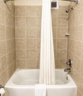 Franklin Hotel | Country Host Inn