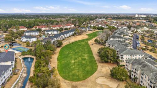 North Myrtle Beach House | Sandy Tee Resort Suite w Giant Pool Oasis