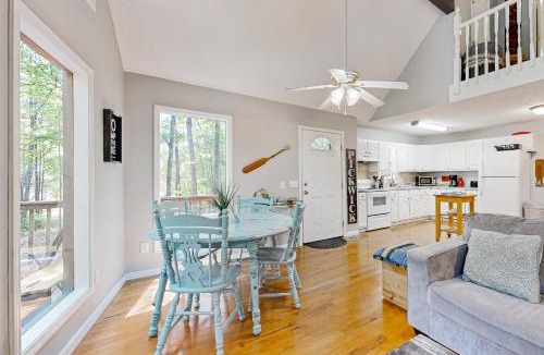 Iuka House | 1 Mi to Pickwick Lake! Tranquil Wooded Cabin