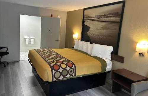 Cape Fear Hotel | Super 8 by Wyndham Fayetteville