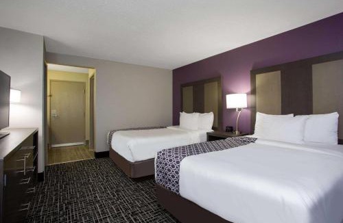 Salem Hotel | La Quinta Inn by Wyndham Roanoke Salem
