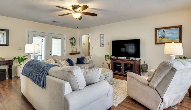Oak Island Home w/Fenced Yard, Walk to Long Beach