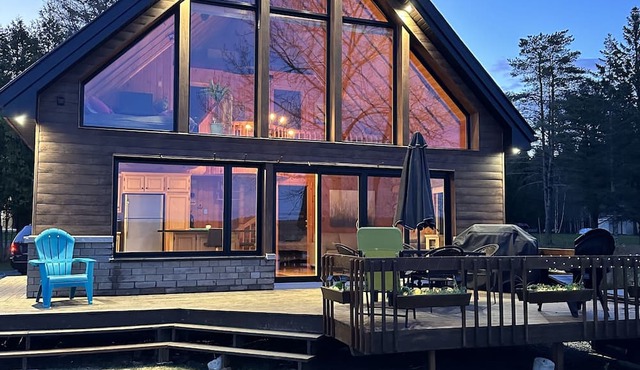 Superb log cabin *Spa* *Waterfront*