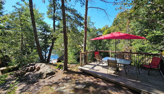 The Wilson Family Cottage - Instagram @wilsonfamilycottage rentals