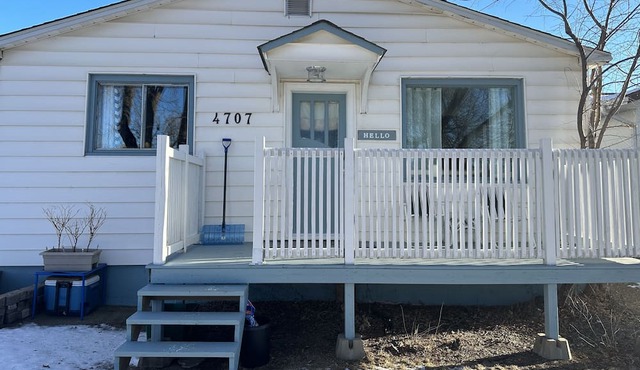 Walkable Stettler 2 Bedroom Suite