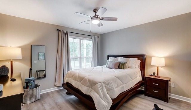 Walking distance to Wingate University! Book today