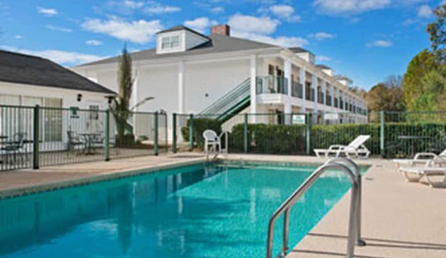 Baymont by Wyndham Roanoke Rapids