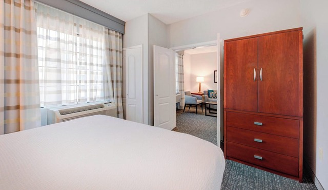 Courtyard by Marriott Raleigh Crabtree Valley
