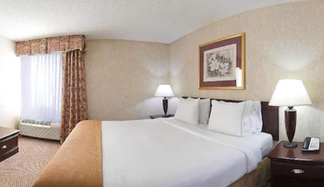 Holiday Inn Express Hotel & Suites Corinth by IHG