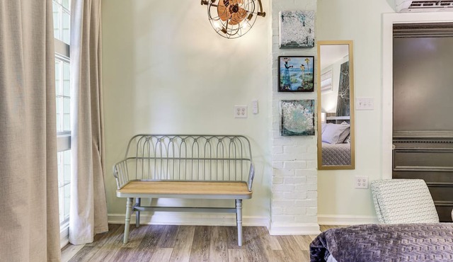 Quiet Tree-lined Yard & EV Charger: Near I95