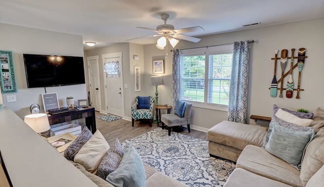 Comfy 3 bedroom home with a pool