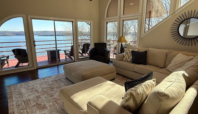 Pickwick Lake Front Estate w/Spectacular Views, Boat Slip & Swimming Pool