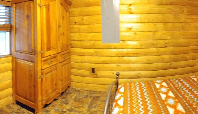 Cozy Cabin and Campground near Big South Fork National River and Recreation Area