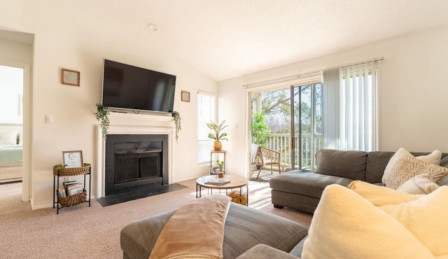 King Suite ♛ South Charlotte | Free Parking & Pool