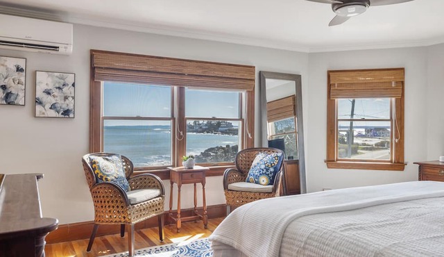 Ocean/Beach With Magnificent Views: A Unique New England Experience ! in Kennebunk