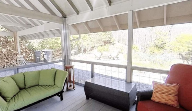 Mountain View Getaway!