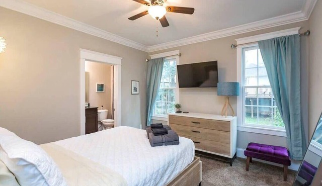 30 Night Min: The Casa Shelby 2 Mi to Downtown