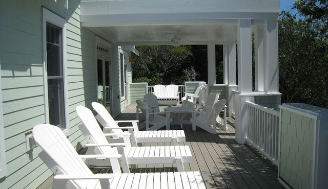 EXCEPTIONAL HOME, WALK TO: E BEACH, MIKE'S BITES, SHOAL'S, COMMON & CONSERVANCY in Bald Head Island
