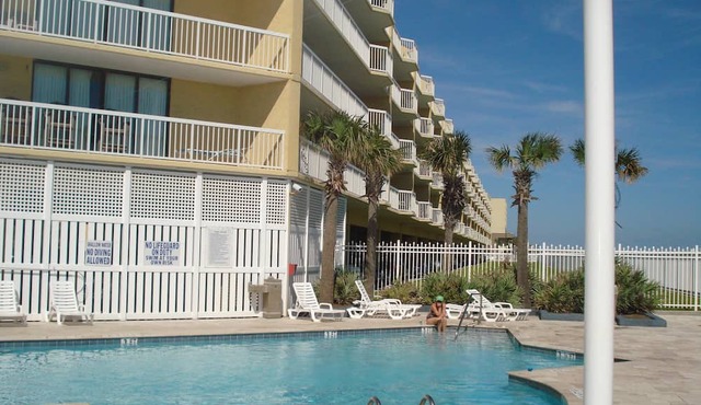 Escape to This Luxurious Oceanfront Villa! in Folly Beach