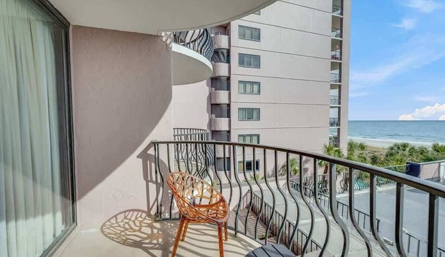 Romantic Oceanfront View, Discounted, Pools