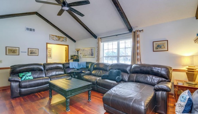 Country Living with Everything You Need Close By