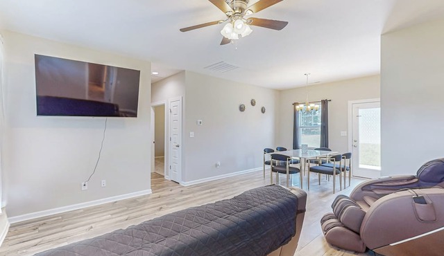 Remote-Work Ready! 'Serenity House' in Goldsboro