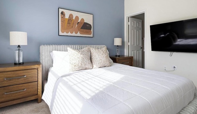 Landing | Spectacular 2BD, Gym