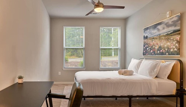 2BD Haven Steps from DT Clayton