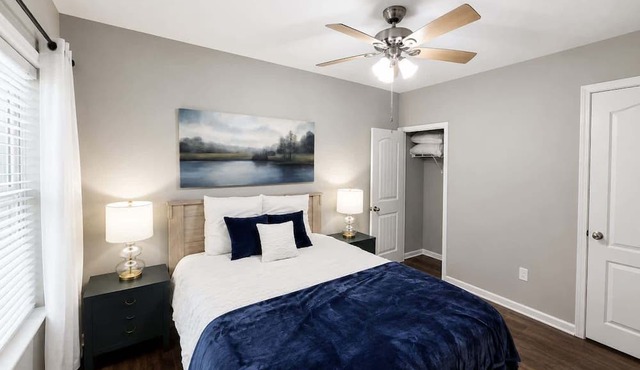 Mackintosh Townhome Retreat - 4BD/3BA