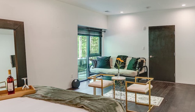 Hike, Boat & Explore! Serene Stafford Apt w/Patio