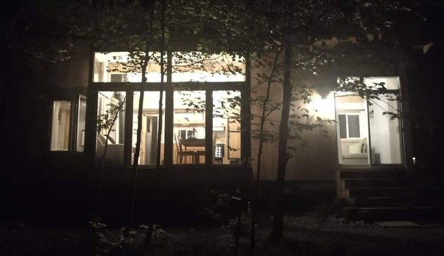 The Coachman- Woodland Tiny Home with Sauna and Trails 15 minutes from Bull Lake